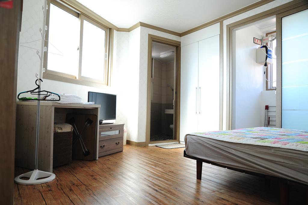 The 1St Andong Hostel Extérieur photo