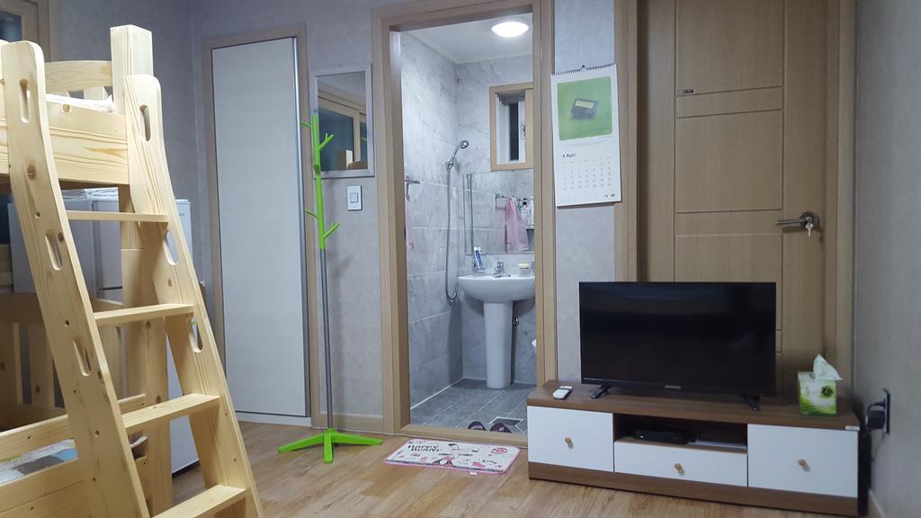 The 1St Andong Hostel Extérieur photo