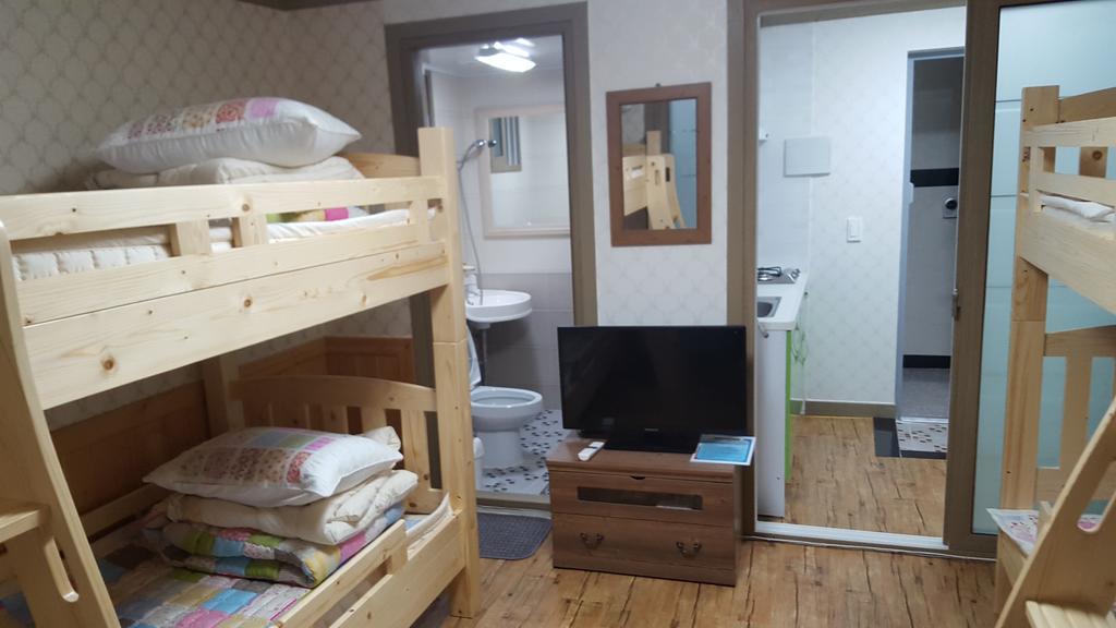 The 1St Andong Hostel Extérieur photo